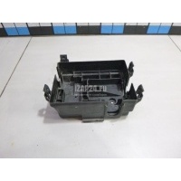 Корпус блока предохранителей Hyundai-Kia Carens (2002 - 2006) 0K2FA67JB3