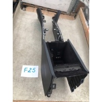 Тоннель подлокотник рамка infiniti p13293b11000