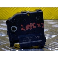 Моторчик заслонки печки Lexus LX 570 2007-2012 2010 0638001100