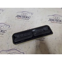 решетка вентиляционная Mercedes Benz W204 2007-2015 2012 A2128300242