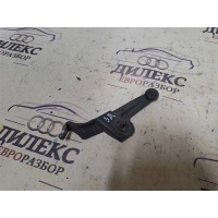 кронштейн заднего бампера Mercedes Benz W204 2007-2015 2012 A2048801514