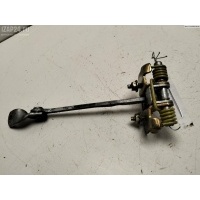 Ограничитель открывания двери передней Перед. Прав. Renault Scenic I (1996-2003) 2000 7700834326