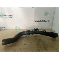 Патрубок радиатора mercedes C W205 2016 A0089976489, A2055013182, A0089976489