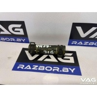 Патрубок (трубопровод, шланг) Volkswagen Touran 3 2018 04L121101