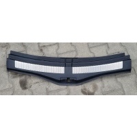 Renault megane iv крышка пояса задняя универсал хромированная 849202376r