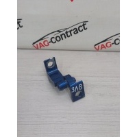 Петля двери верхняя Audi Q3RS 2014 8V0831401