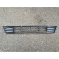 Заглушка (решетка) в бампер передний BMW 5 F10/F11/GT F07 2013 51117331724
