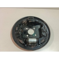 Щит опорный задний правый Renault Lada Largus 2012 7701070955
