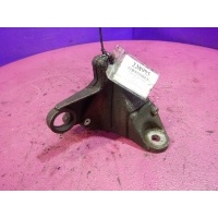 Audi a4 b5 лапа кпп правый 8d0399114l