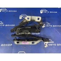 крепление капота LAND ROVER FREELANDER L359 LR001562, LR001565