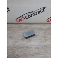 Плафон подсветки салона Audi Q3RS 2014 8U0947415