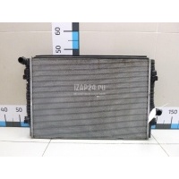 Радиатор основной VAG Golf VII (2012 - 2020) 5QM121251A