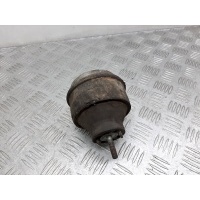 Подушка крепления двигателя Volkswagen Passat 5 2000 8D0199379S