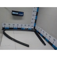 Уплотнитель стекла двери VAG Q7 [4M] 2015 4M0839432B