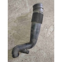 Патрубок воздушного фильтра Volkswagen Transporter T4 1998 028129627L