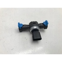 Volvo xc 40 xc40 2023 2.0 гибрид датчик давления топлива 32363465