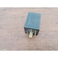 Реле стеклоочистителей (дворников) Opel Agila 1 2003 90069864