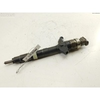 Форсунка топливная Toyota Corolla (2002-2007) 2003 23670-0G010