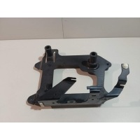 Кронштейн (сопут. товар) Land Rover Discovery V 2017 LR082394