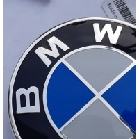 Nowy ZNACZEK EMBLEMAT 82mm BMW E81 servis