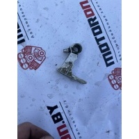 Петля двери Skoda Octavia 2015 7n0831401a