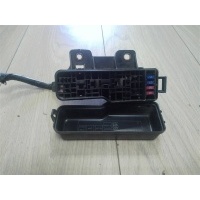 Блок реле Toyota CorollaVerso 2004-2009 8274105050
