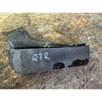 Брызговик передний правый Audi Q7 (4L) 2005-2015 2007 4L0807514A