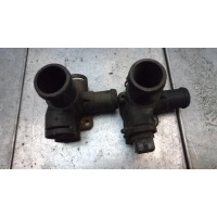 Фланец (тройник) системы охлаждения Volkswagen Golf 2 поколение 1991 037121132B