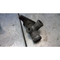 Фланец (тройник) системы охлаждения Audi 80 B2 1983 053121133F