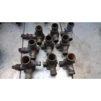 Фланец (тройник) системы охлаждения Volkswagen Passat B2 1983 026121133