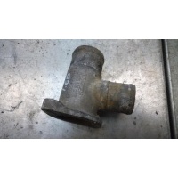Фланец (тройник) системы охлаждения Volkswagen Passat B2 1988 068121133E
