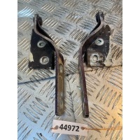Петля капота Volkswagen Golf 3 1991-1998 1995 1H0823301