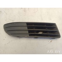 Заглушка (решетка) в бампер передний Volkswagen Polo 4 2006 6Q0853666E