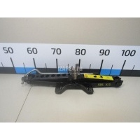 Домкрат Ford Focus II (2005 - 2008) 3M5117080CB