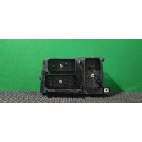 Блок предохранителей Opel Zafira B 2006 13 206 754