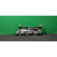 Кронштейн крепления бампера заднего Volkswagen Caddy 3 2008 2K0 807 393