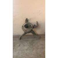 кулак поворотный правый Volkswagen Golf III Opel 1H0407256B 1H0407256B
