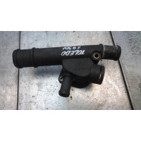 Фланец (тройник) системы охлаждения Seat Toledo 2 поколение 2002 038121133