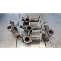 Фланец (тройник) системы охлаждения Audi A4 B6 2003 038121133A
