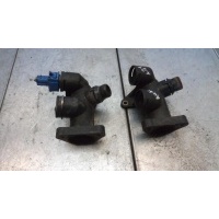 Фланец (тройник) системы охлаждения Volkswagen Passat B5 1997 058121133B