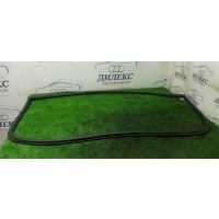 уплотнитель стекла багажника VW Touareg 2002-2010 2006 7L6845521E