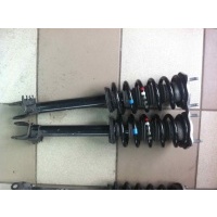 Амортизатор передний Mercedes C W205 2016 A2053200713,A2053210704,2053200713,2053210704