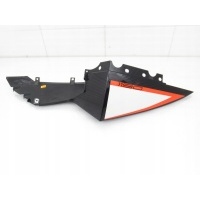 Zadupek левый / обтекатель rc8 , 2011 год rc 8
