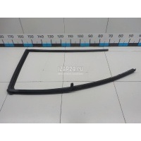 Уплотнитель стекла двери Nissan Pathfinder (R51) (2005 - 2014) 82331EB300