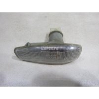 Повторитель на крыло белый Mitsubishi Space Star (1998 - 2004) MR911199
