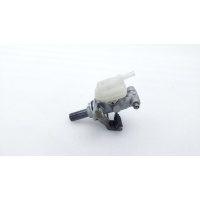 Главный тормозной цилиндр Toyota Highlander XU40 2011 4720148200, 4722048200, 47201-48200, 47201-48201