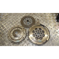 Муфта колесо двухмассовый 123101986r 302052965r 3010115679r vivaro b 1.6d