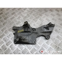 Кронштейн генератора Volkswagen Polo 4 2003 045903143E