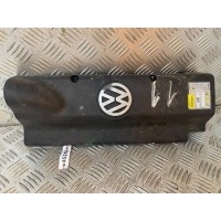 Декоративная крышка двигателя Volkswagen Passat B4 1993-1997 1996 06B103935A