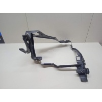 Кронштейн крепления фары Mercedes Benz W204 (2007 - 2015) 2046201191